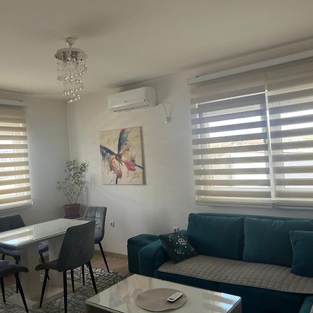 Apartman Vrbas Sa Podzemnom Garazom Μπάνια Λούκα Εξωτερικό φωτογραφία