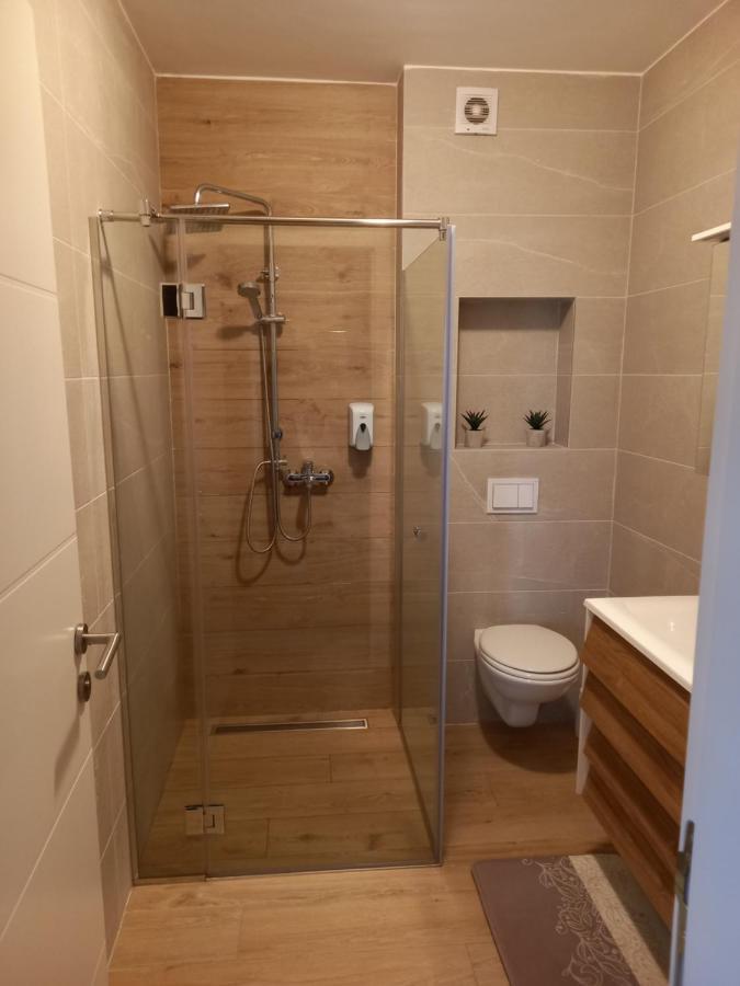 Apartman Vrbas Sa Podzemnom Garazom Μπάνια Λούκα Εξωτερικό φωτογραφία