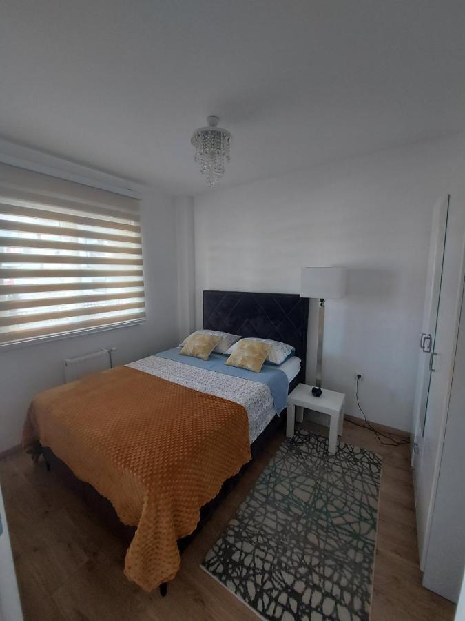 Apartman Vrbas Sa Podzemnom Garazom Μπάνια Λούκα Εξωτερικό φωτογραφία