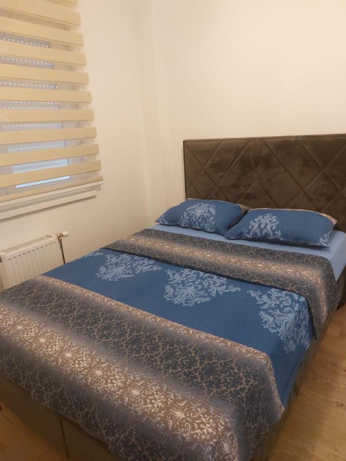 Apartman Vrbas Sa Podzemnom Garazom Μπάνια Λούκα Εξωτερικό φωτογραφία
